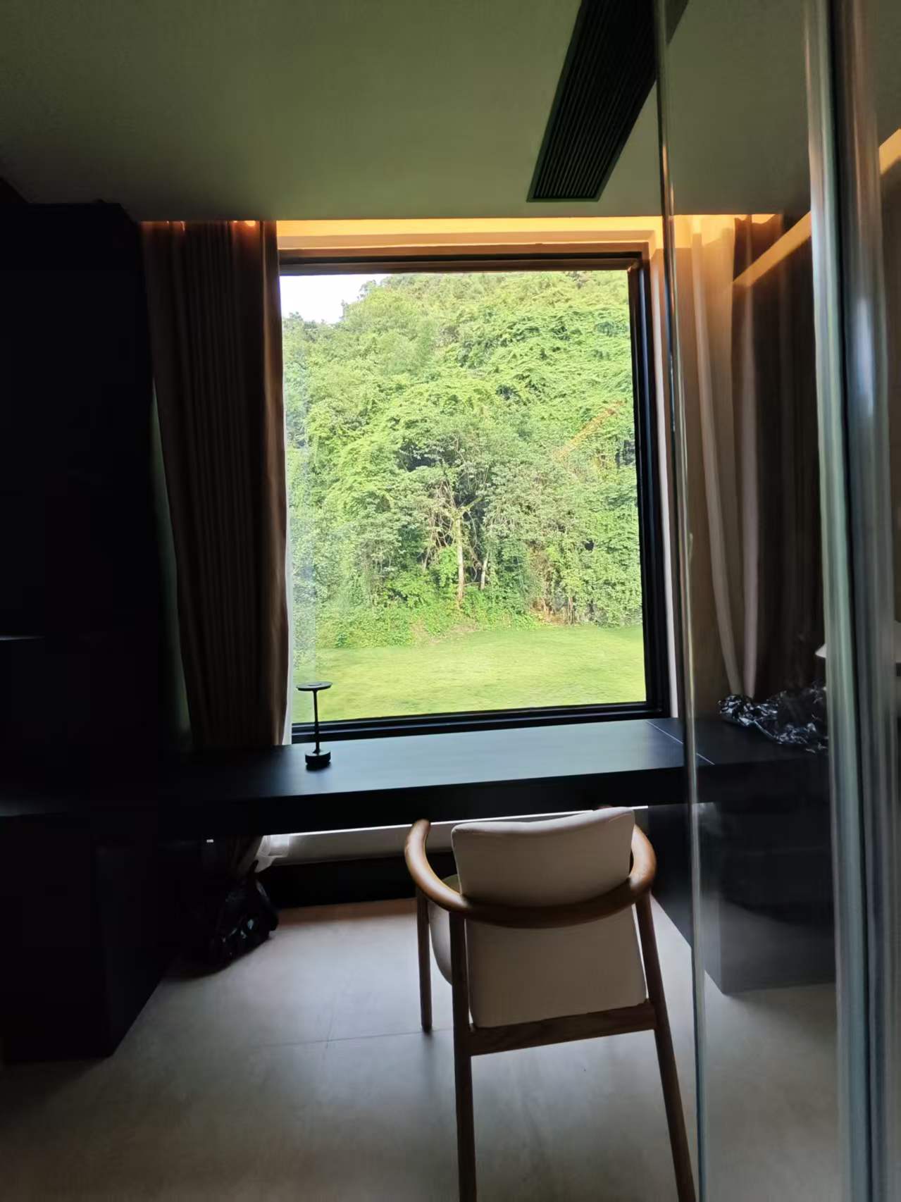酒店空间效果图-山景客房与餐饮